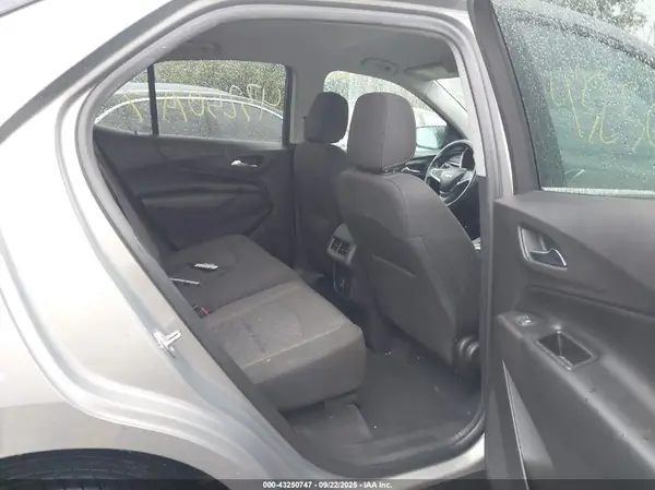 3GNAXKEV1KS569698 2019 CHEVROLET EQUINOX - Image 8