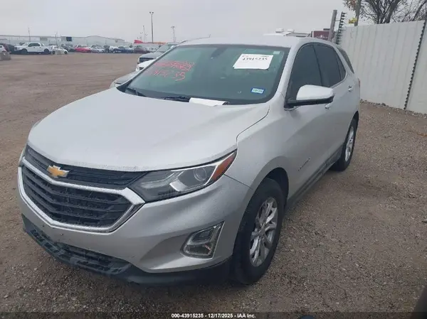 3GNAXKEV1KS577056 2019 CHEVROLET EQUINOX - Image 2