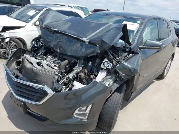 3GNAXKEV1KS589241 2019 CHEVROLET EQUINOX - Image 2