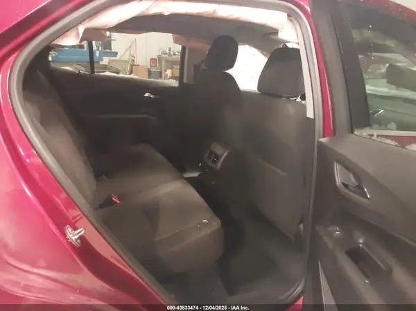3GNAXKEV1KS670045 2019 CHEVROLET EQUINOX - Image 8