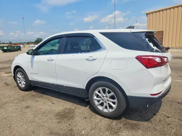 3GNAXKEV1MS158627 2021 CHEVROLET EQUINOX - Image 2