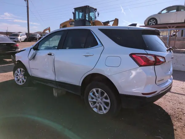 3GNAXKEV1MS175394 2021 CHEVROLET EQUINOX - Image 2