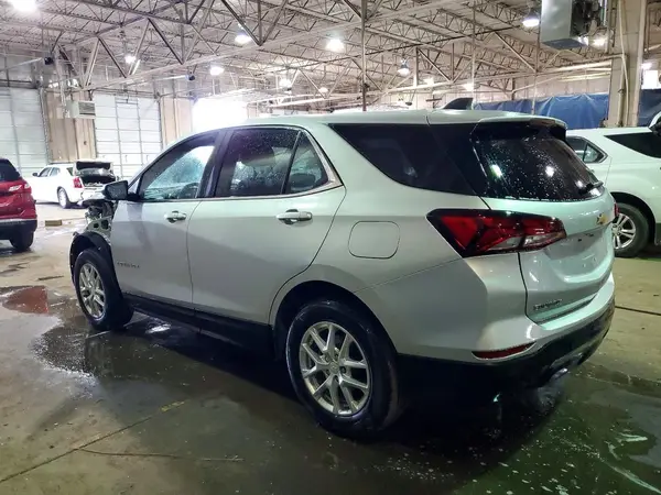 3GNAXKEV1NL122707 2022 CHEVROLET EQUINOX - Image 2