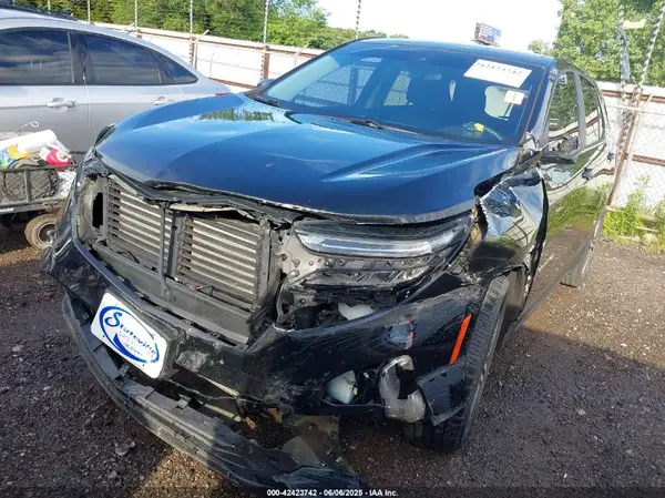 3GNAXKEV1NL140429 2022 CHEVROLET EQUINOX - Image 2
