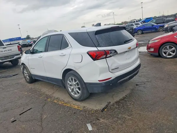 3GNAXKEV1NL211001 2022 CHEVROLET EQUINOX - Image 2