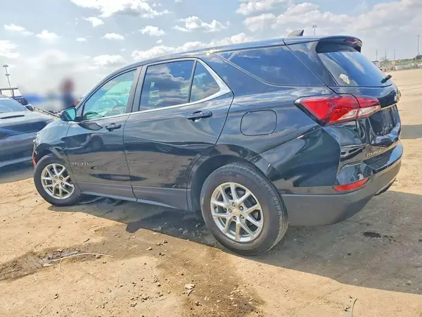 3GNAXKEV1NL268458 2022 CHEVROLET EQUINOX - Image 2
