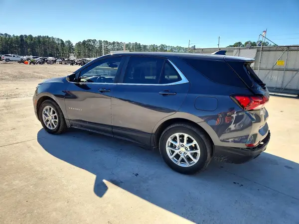 3GNAXKEV1NS238897 2022 CHEVROLET EQUINOX - Image 2