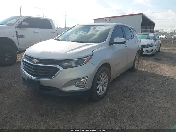 3GNAXKEV2KL149717 2019 CHEVROLET EQUINOX - Image 2