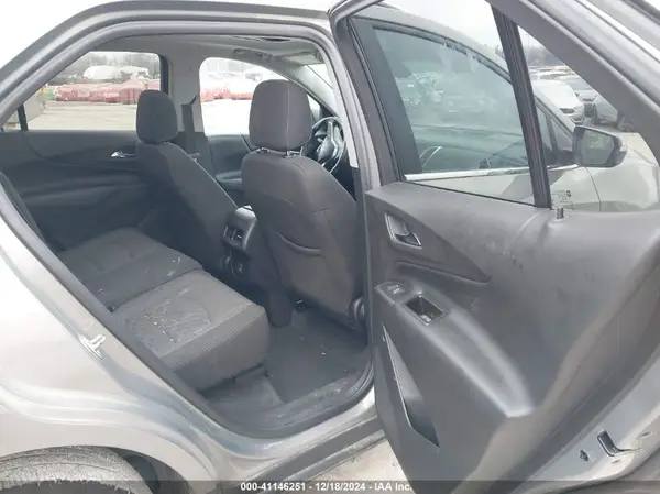 3GNAXKEV2KS504696 2019 CHEVROLET EQUINOX - Image 8