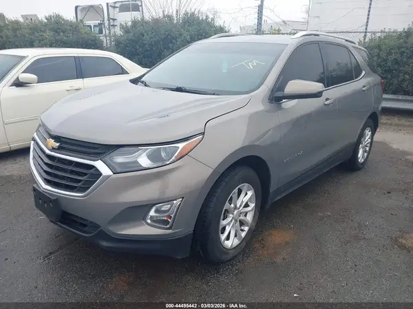 3GNAXKEV2KS555020 2019 CHEVROLET EQUINOX - Image 2