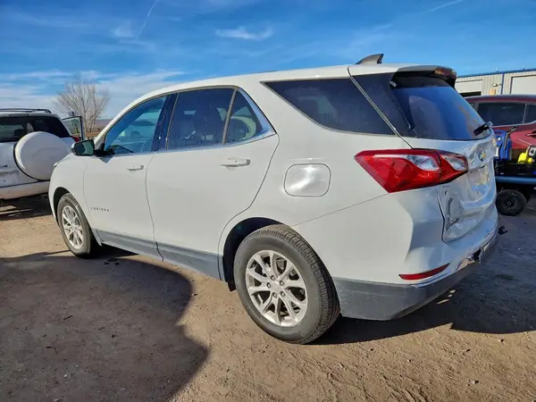3GNAXKEV2KS559004 2019 CHEVROLET EQUINOX - Image 2