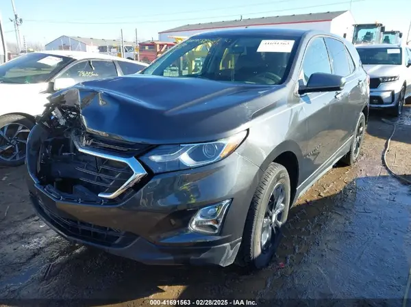 3GNAXKEV2KS569032 2019 CHEVROLET EQUINOX - Image 2