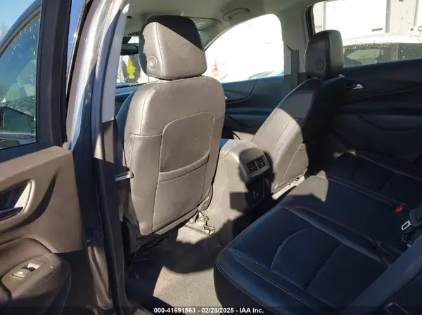 3GNAXKEV2KS569032 2019 CHEVROLET EQUINOX - Image 8