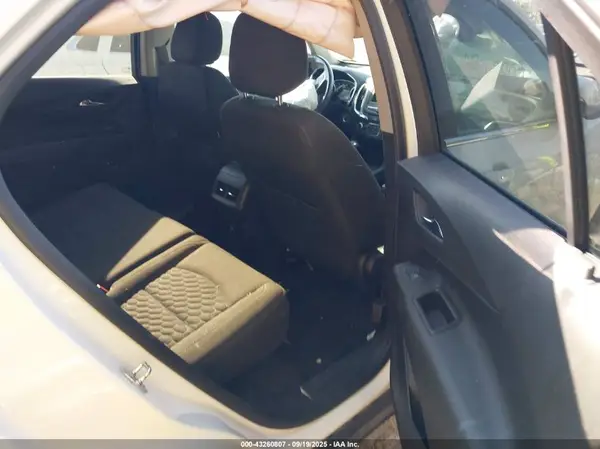 3GNAXKEV2KS608590 2019 CHEVROLET EQUINOX - Image 8
