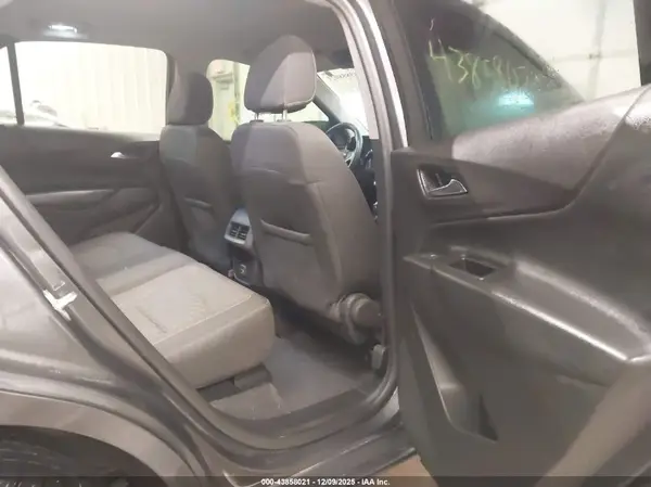 3GNAXKEV2KS623347 2019 CHEVROLET EQUINOX - Image 8