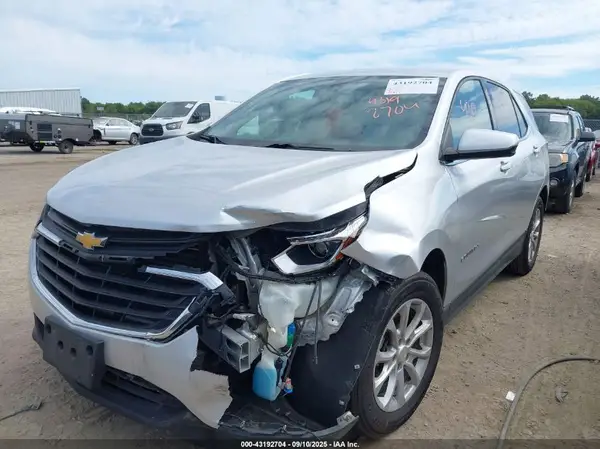 3GNAXKEV2KS661869 2019 CHEVROLET EQUINOX - Image 2