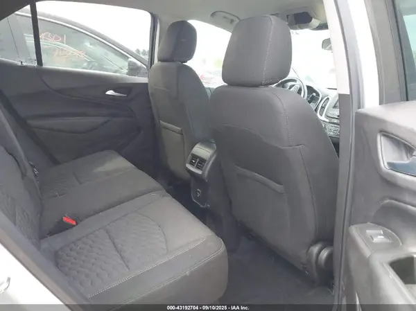 3GNAXKEV2KS661869 2019 CHEVROLET EQUINOX - Image 8
