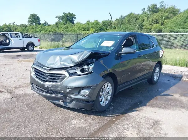 3GNAXKEV2KS678431 2019 CHEVROLET EQUINOX - Image 2
