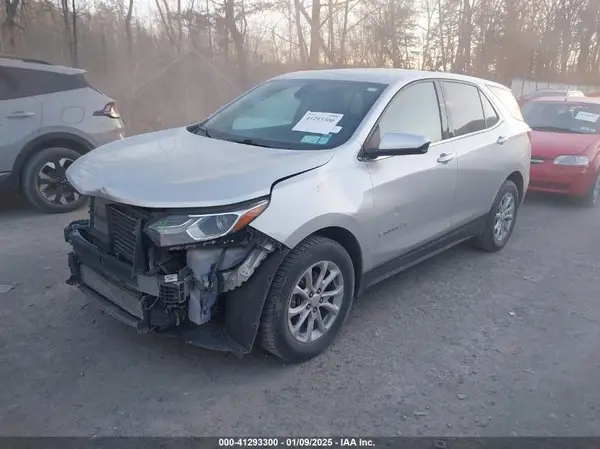 3GNAXKEV2LS686028 2020 CHEVROLET EQUINOX - Image 2