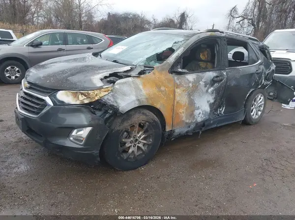 3GNAXKEV2ML368096 2021 CHEVROLET EQUINOX - Image 2