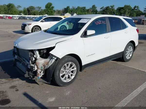 3GNAXKEV2MS100705 2021 CHEVROLET EQUINOX - Image 2