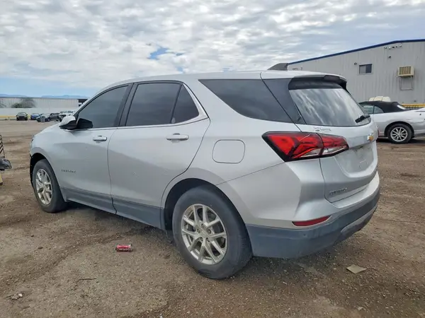 3GNAXKEV2NL106872 2022 CHEVROLET EQUINOX - Image 2