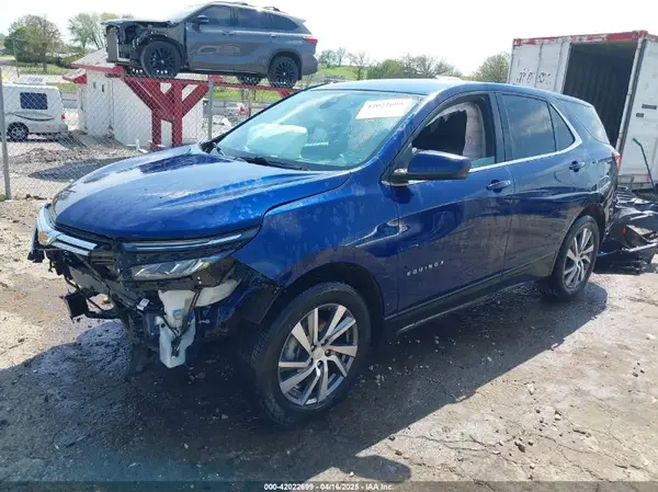 3GNAXKEV2NL131190 2022 CHEVROLET EQUINOX - Image 2