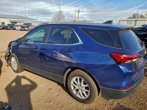 3GNAXKEV2NL155392 2022 CHEVROLET EQUINOX - Image 2