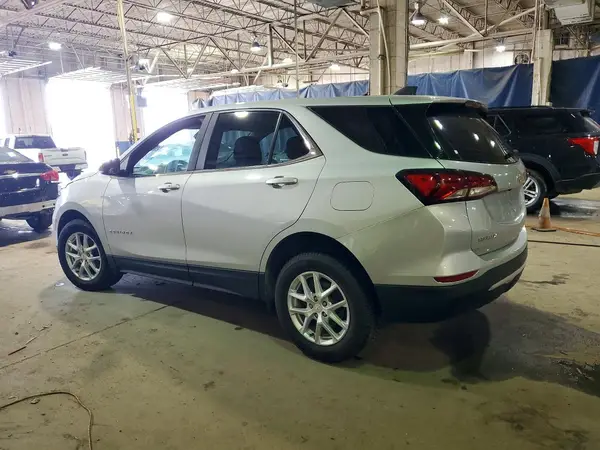 3GNAXKEV2NL167834 2022 CHEVROLET EQUINOX - Image 2