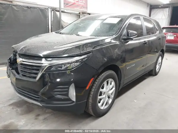 3GNAXKEV2NL250051 2022 CHEVROLET EQUINOX - Image 2