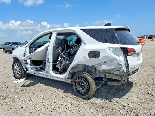 3GNAXKEV2NL291571 2022 CHEVROLET EQUINOX - Image 2