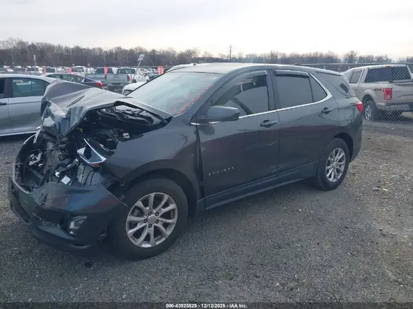 3GNAXKEV3KL136779 2019 CHEVROLET EQUINOX - Image 2