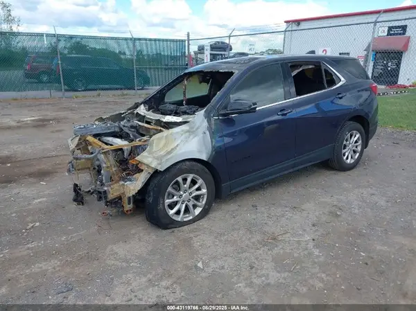 3GNAXKEV3KL268117 2019 CHEVROLET EQUINOX - Image 2