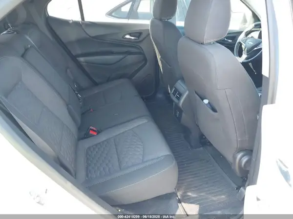 3GNAXKEV3KS574112 2019 CHEVROLET EQUINOX - Image 8
