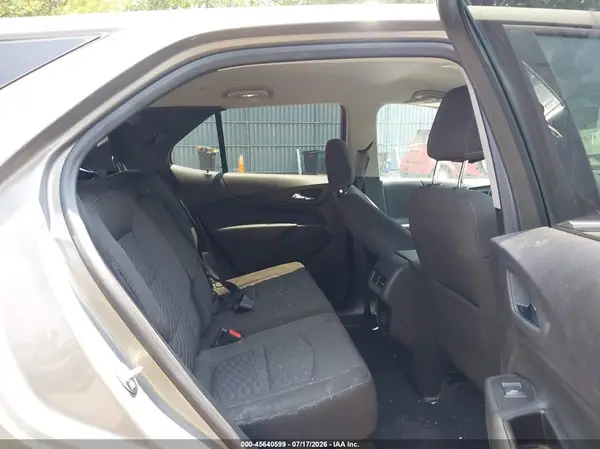 3GNAXKEV3KS582744 2019 CHEVROLET EQUINOX - Image 8