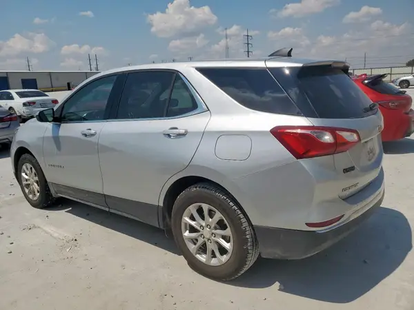 3GNAXKEV3LS546795 2020 CHEVROLET EQUINOX - Image 2