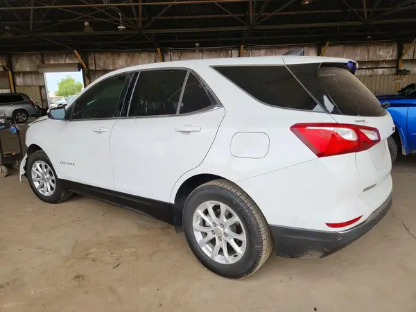 3GNAXKEV3LS716833 2020 CHEVROLET EQUINOX - Image 2