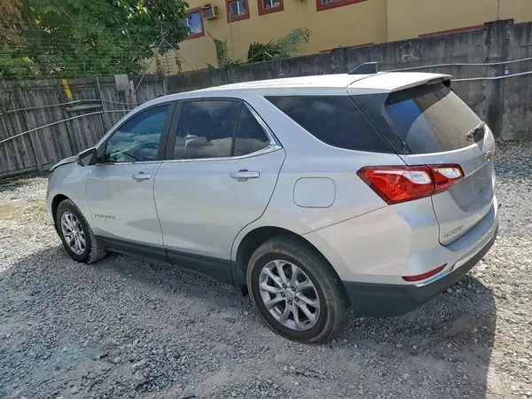 3GNAXKEV3MS127539 2021 CHEVROLET EQUINOX - Image 2