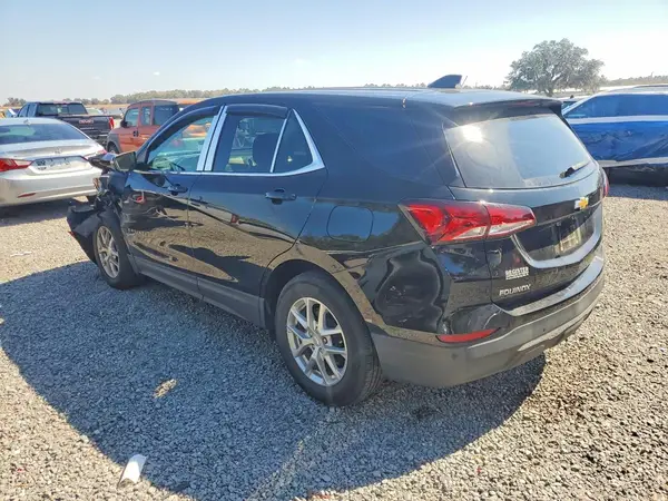3GNAXKEV3NL106217 2022 CHEVROLET EQUINOX - Image 2