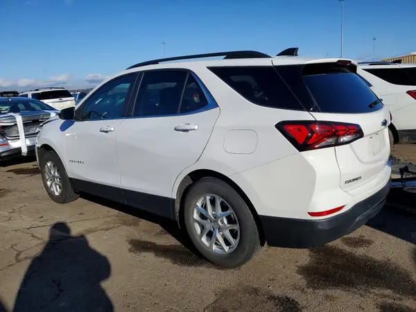 3GNAXKEV3NL216832 2022 CHEVROLET EQUINOX - Image 2