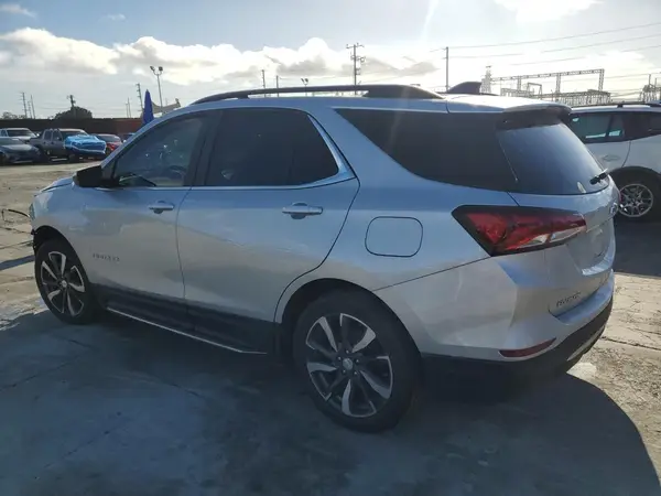 3GNAXKEV3NL234327 2022 CHEVROLET EQUINOX - Image 2