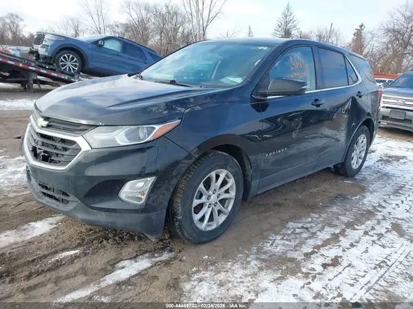 3GNAXKEV4KL261631 2019 CHEVROLET EQUINOX - Image 2