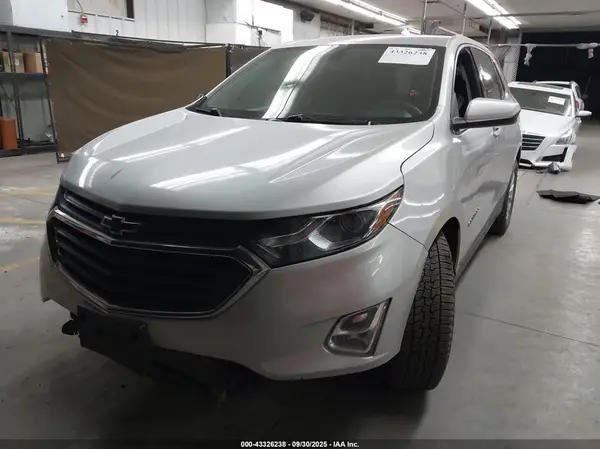 3GNAXKEV4KS524111 2019 CHEVROLET EQUINOX - Image 2