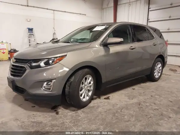 3GNAXKEV4KS524724 2019 CHEVROLET EQUINOX - Image 2