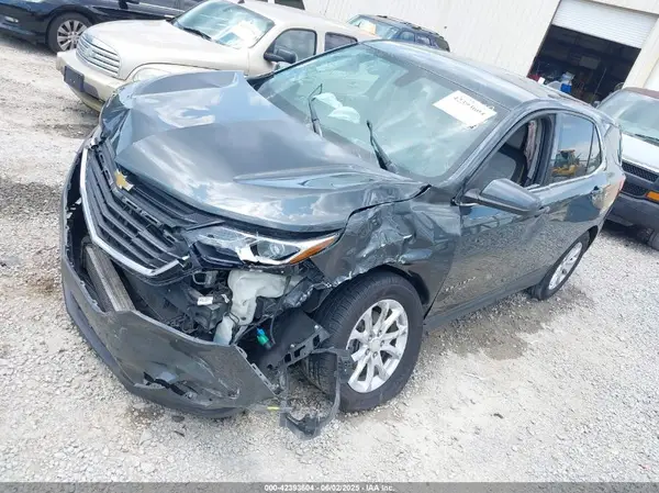 3GNAXKEV4KS581005 2019 CHEVROLET EQUINOX - Image 2
