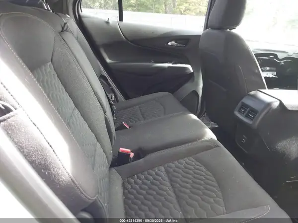 3GNAXKEV4KS617064 2019 CHEVROLET EQUINOX - Image 8