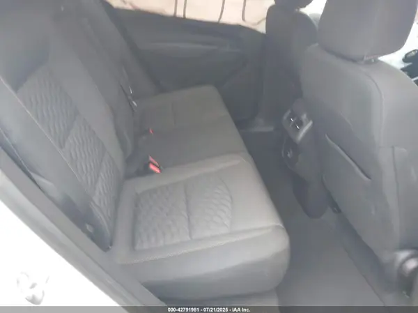 3GNAXKEV4KS630512 2019 CHEVROLET EQUINOX - Image 8