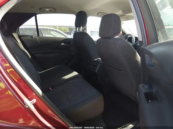 3GNAXKEV4KS630915 2019 CHEVROLET EQUINOX - Image 8