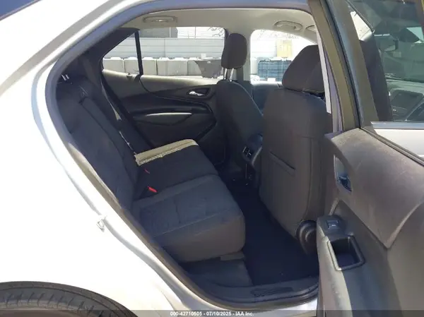3GNAXKEV4KS668659 2019 CHEVROLET EQUINOX - Image 8