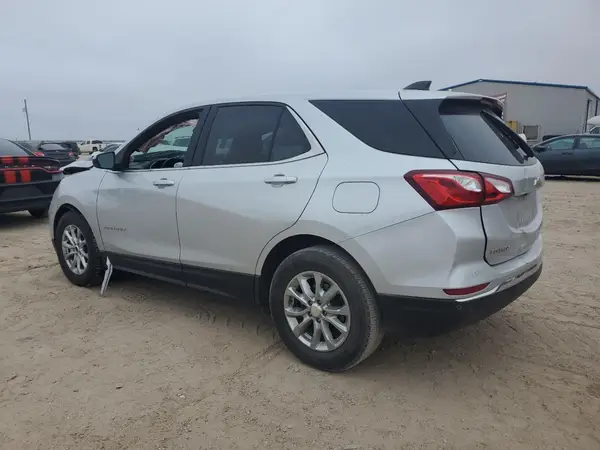 3GNAXKEV4LS677010 2020 CHEVROLET EQUINOX - Image 2